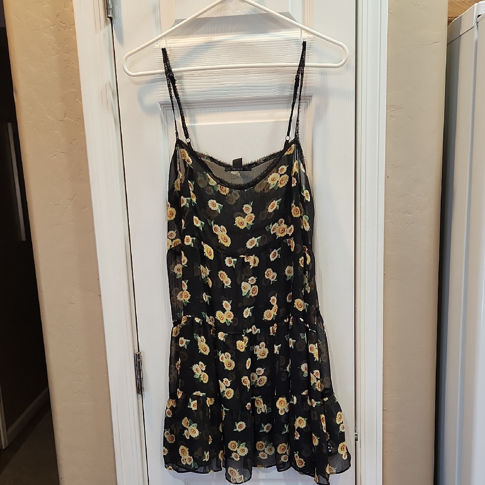 Forever 21 Black Floral Sunflower Dress